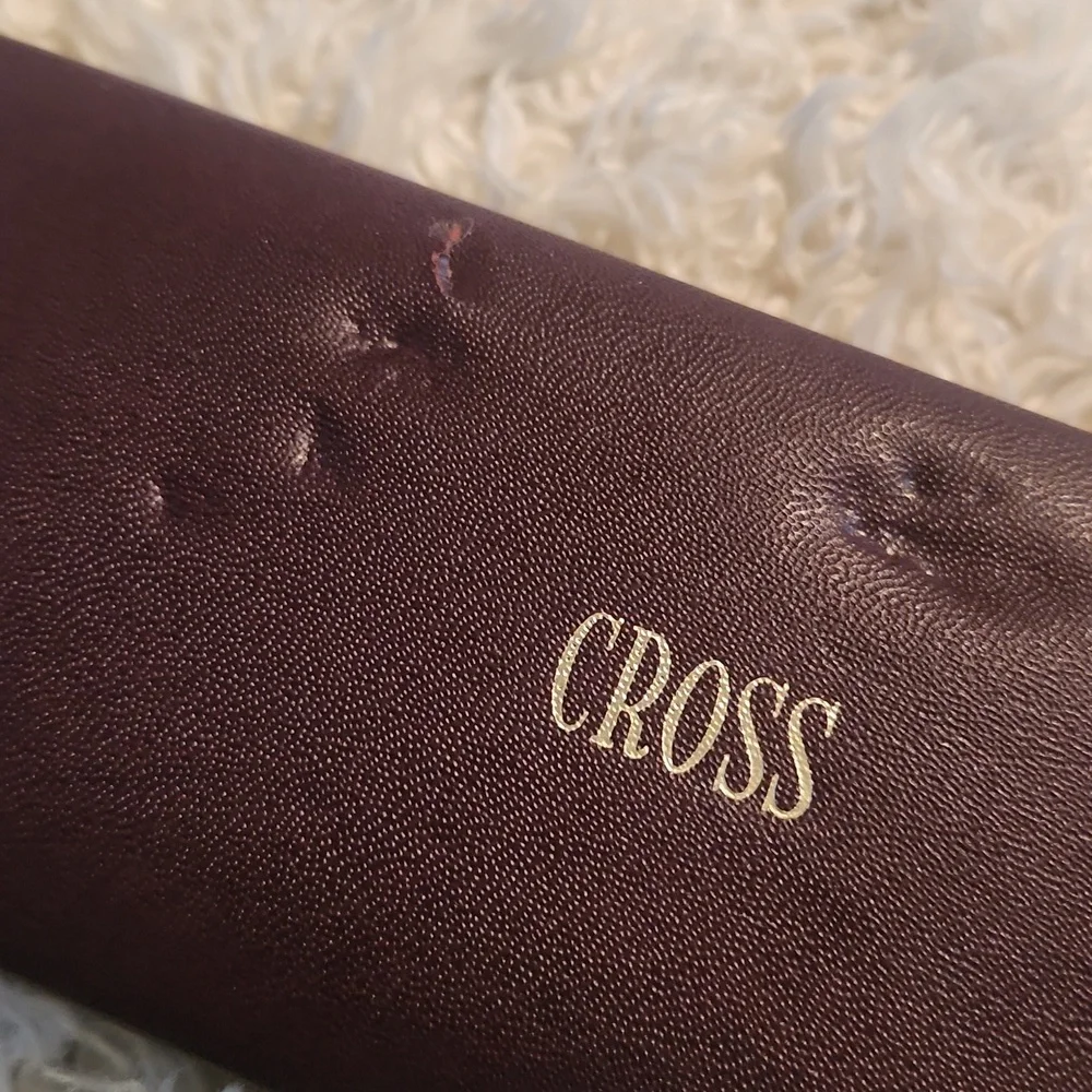 vintage CROSS 14k gold filled pen/pencil  hard case only *flaw*